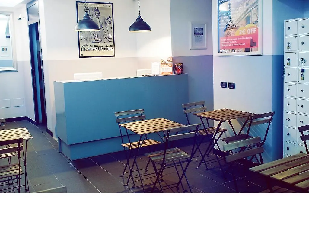 M&J Place Hostel Roma